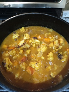 A picture of Roasted Cauliflower & Potato Curry Soup.