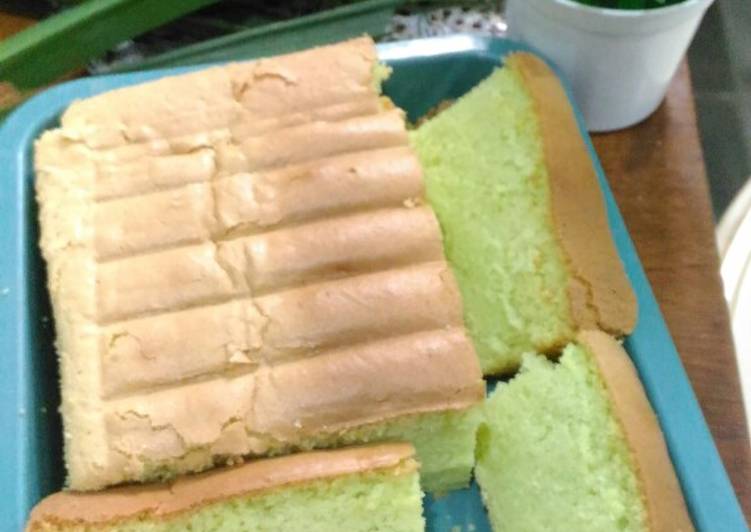 Bagaimana Menyiapkan Sponge cake pandan Anti Gagal