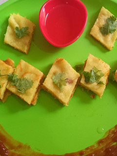 લસણીયા ઢોકળા (Lasaniya Dhokla Recipe In Gujarati) રેસીપી મુખ્ય ફોટો