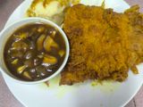 Crispy Chicken Chop dengan Mashed Potato dan Sos Lada Hitam