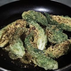 A picture of Bharwa Karela.