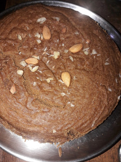 பாதாம் கீ கேக் (badam ghee cake recipe in tamil) செய்முறை முக்கிய புகைப்படம்