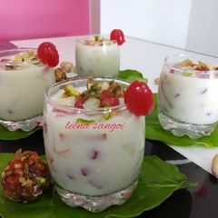 A picture of Thandai gulkand fruit Custard.