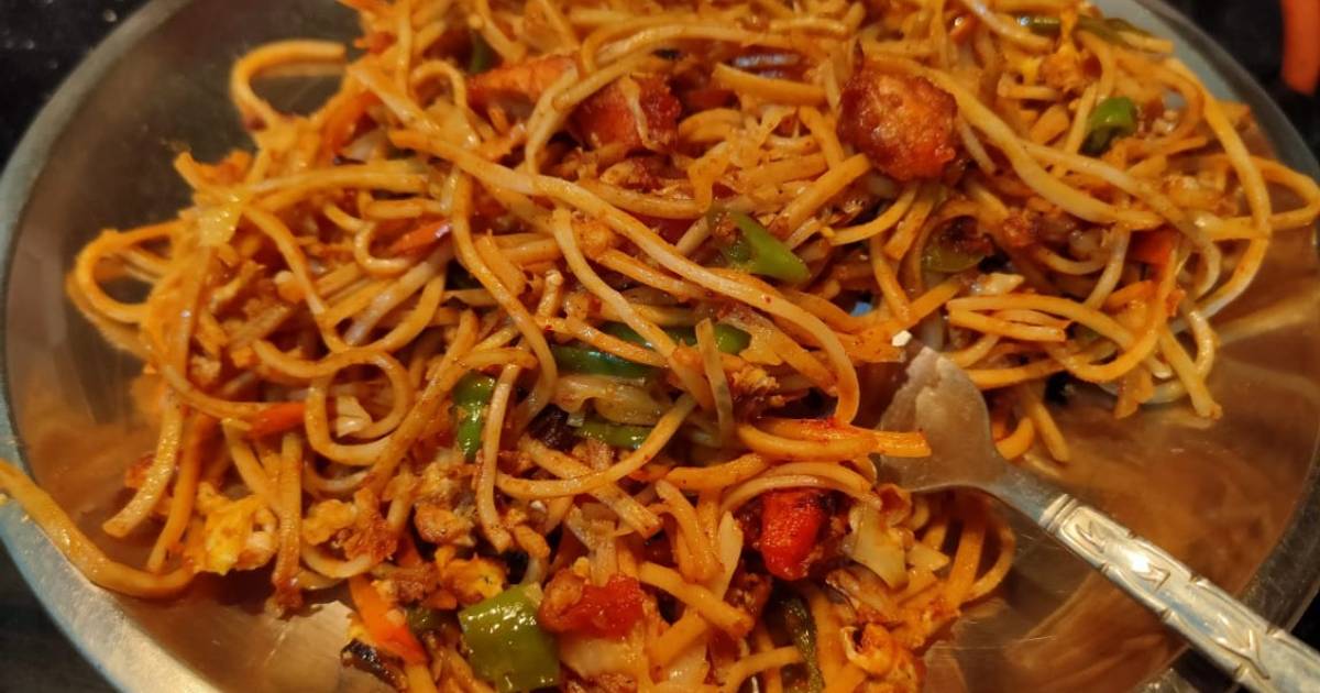 Egg chicken noodles Recipe by Payal Sahoo - Cookpad