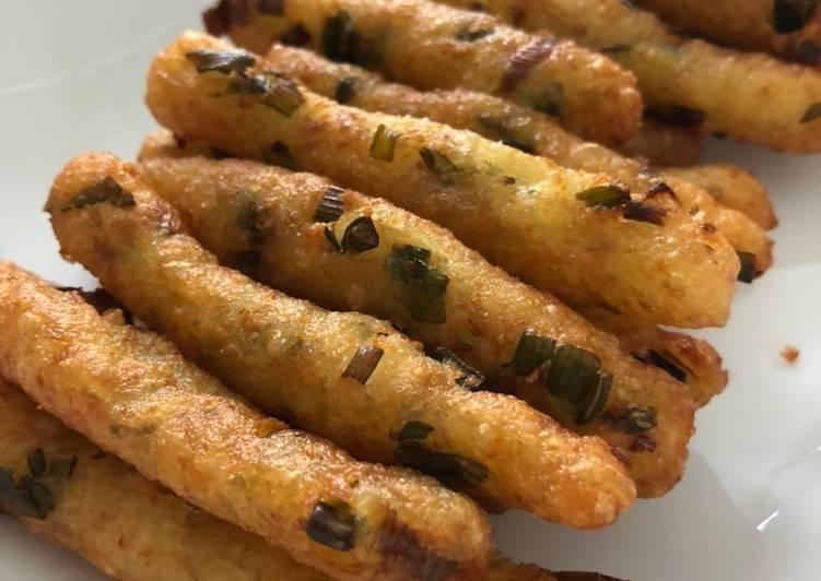 Stik Kentang Keju