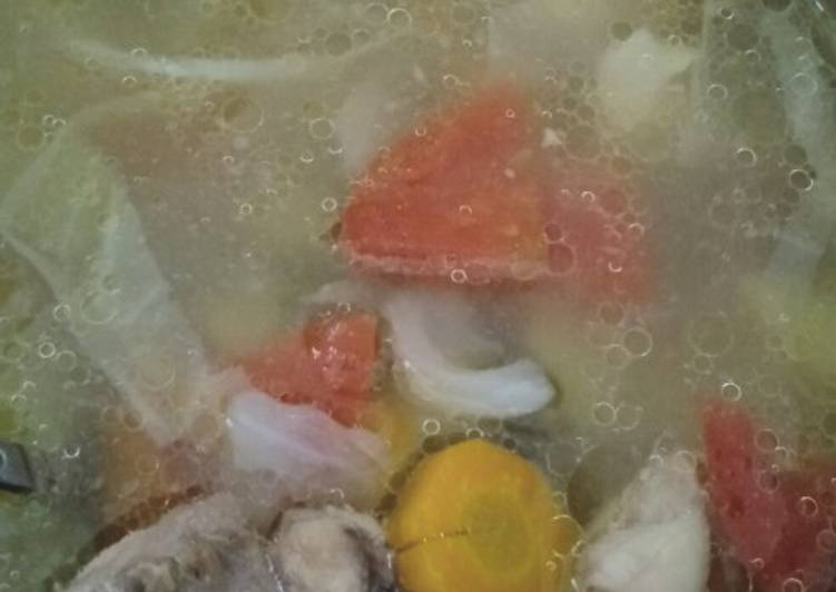Rahasia Membuat Sup sayuran tulang ayam yang Enak Banget