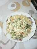 Ensalada de pollo con fideo y vegetales