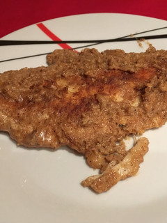 Una foto de Dorada en salsa de almendras