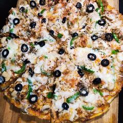 Chicken Tikka With Mushroom Pizza 🍕 A picture of Chicken Tikka With Mushroom Pizza 🍕.