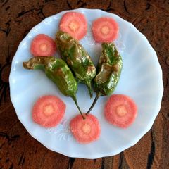 Fried mirch with broast masala 🌶️🌶️🥕 A picture of Fried mirch with broast masala 🌶️🌶️🥕.