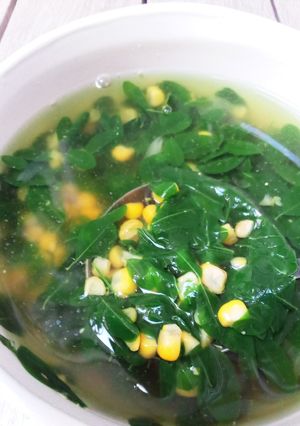 Foto resep Sayur bening daun kelor + jagung manis