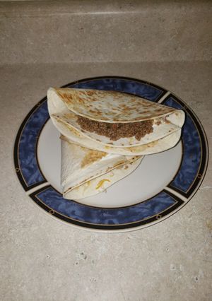A picture of Crunch wrap.