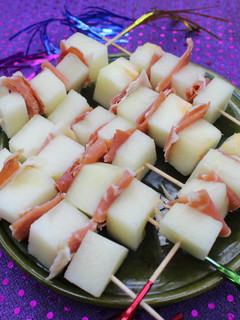 Una foto de Pinchos de melón con jamón