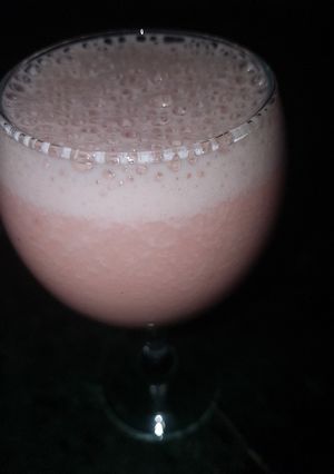A picture of Water melon smoothie.