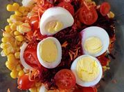 Una foto de ensalada mixta