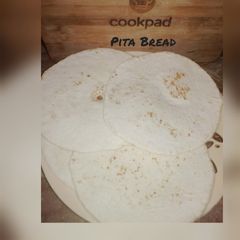 A picture of Pita Bread.