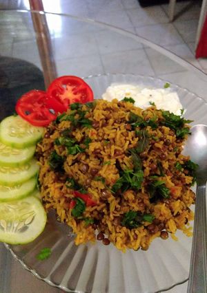 A picture of Masoor pulao.