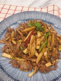 香干炒肉絲~超下飯料理 的食譜成品照片