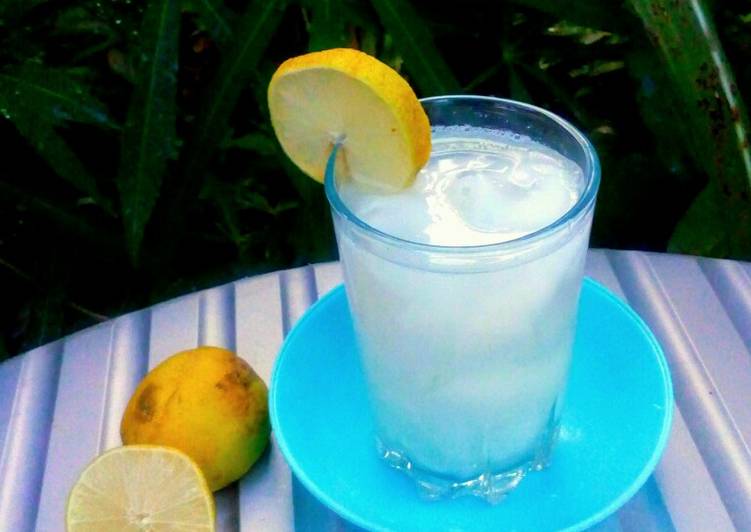 Langkah Mudah untuk Menyiapkan Air Kelapa Muda Lemon 🍋, Bisa Manjain Lidah