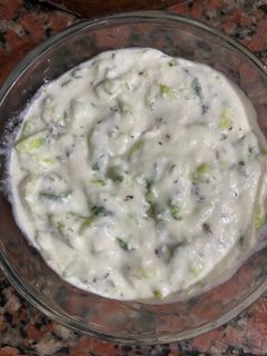 صورة لوصفة سلطة زبادي بالخيار