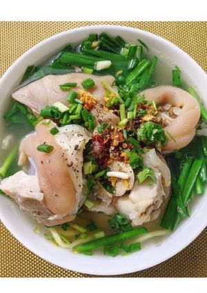 Hình của món Mì, hủ tiếu giò heo.