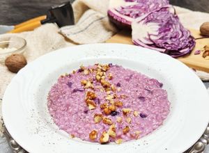 Foto di Risotto con cavolo rosso gorgonzola e noci