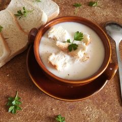 A picture of Garlic soup.