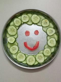 સલાડ (Salad Recipe In Gujarati) રેસીપી મુખ્ય ફોટો