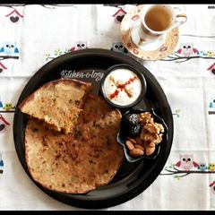 A picture of Mooli Paratha.