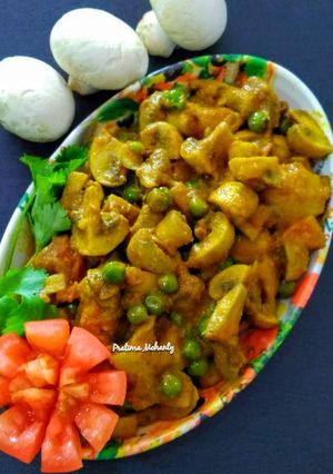 A picture of Chatu Besara(Mushroom with Mustard Paste).