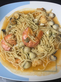 Una foto de Spaghetti frutti di mare (spaghetis con frutos del mar)