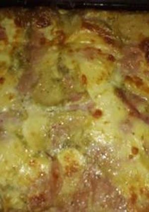Una foto de Pastel de papas y jamón