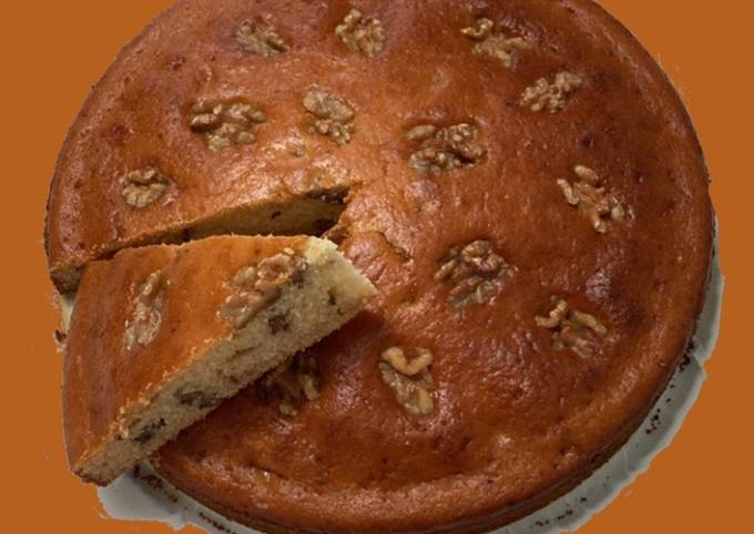 Torta yogurt, noci e miele