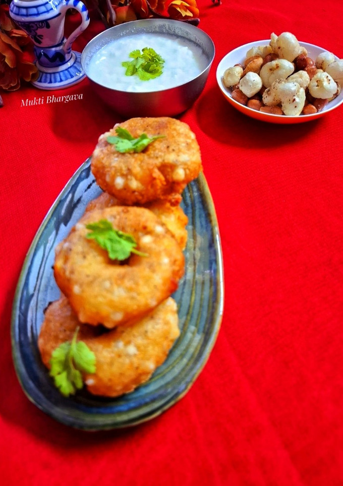 साबूदाना वडा रेसिपी मुख्य फोटो