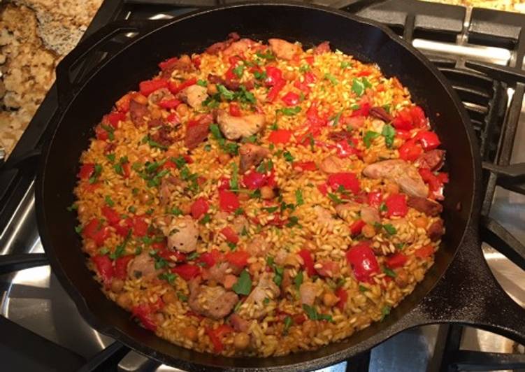 Chorizo and Chicken Paella Chorizo and Chicken Paella