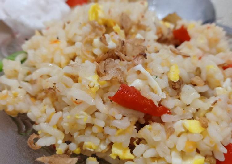 Bagaimana Menyiapkan Nasi goreng simple yang Lezat Sekali