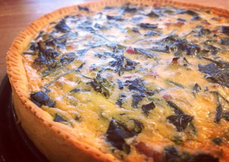 Simple Way to Prepare Super Quick Homemade Spinach and Bacon Quiche