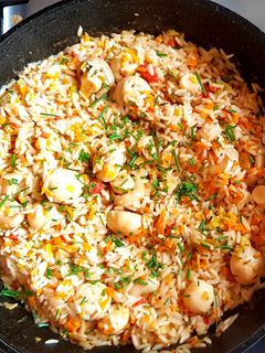Una foto de Arroz con champiñones y salsa de soja agridulce. #cumplimos7