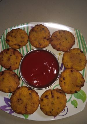 A picture of Aalu besan tikki / potato,gram flour fritters.