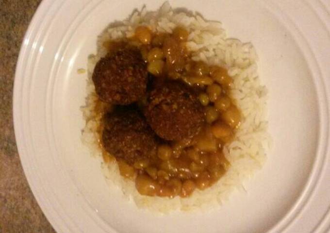 Recipe of Any-night-of-the-week Corn flake meat balls - Easy Recipes for Kids