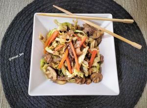 Foto principal de Wok de ternera y verduras estilo chino