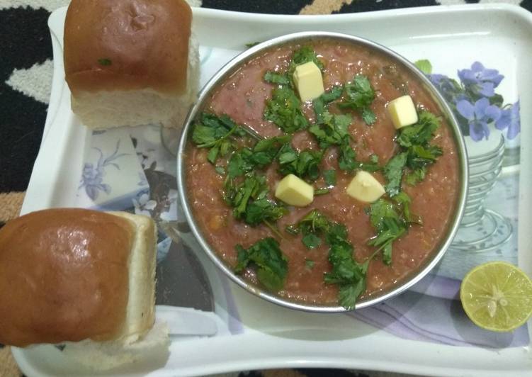 Steps to Make Spring Pav bhaji
