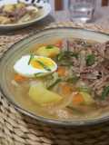 Ramen con repollo y ternera