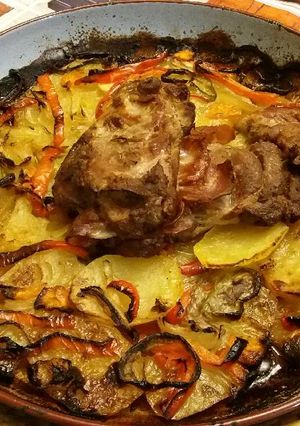 Una foto de Pierna de cordero rellena