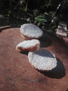 Una foto de Mini tartas de dulce de leche y coco