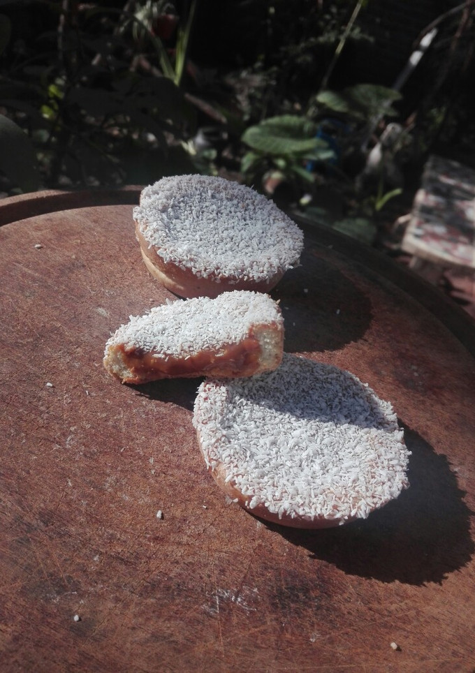 Una foto de Mini tartas de dulce de leche y coco