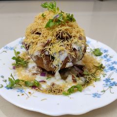 A picture of Rajasthani Shahi Raj Kachori.