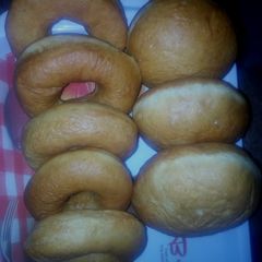 A picture of Hot doughnuts.