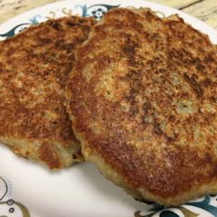 A picture of Easy Potato Fritters with Oat flour.