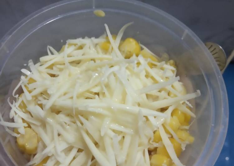 Jasuke (Jagung Susu Keju)